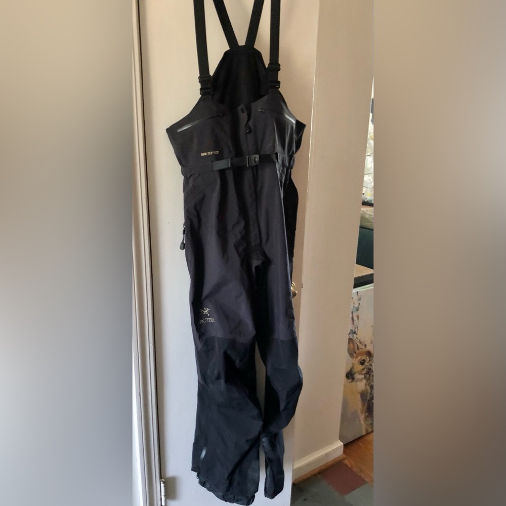 Arcteryx Ladies Large/Tall Gortex Pro Alpha Bibs | Skiing | Offshore Sailing NEW